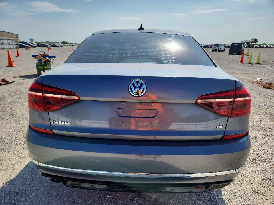 2018 Volkswagen Passat მანქანა იყიდება აუქციონზე, vin: 1VWAA7A39JC009005, აუქციონის ნომერი: 67099726