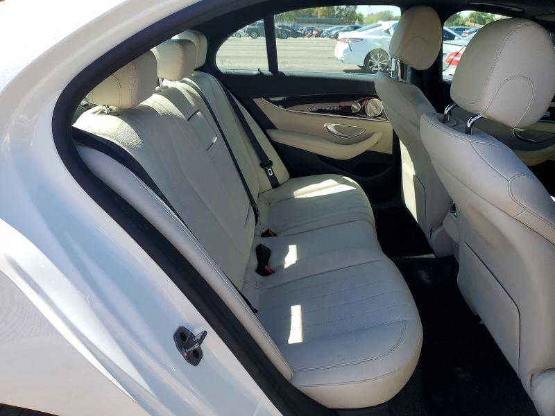 Продажа на аукционе авто 2022 Mercedes-benz E, vin: W1KZF8DB4NB012587, номер лота: 65945496