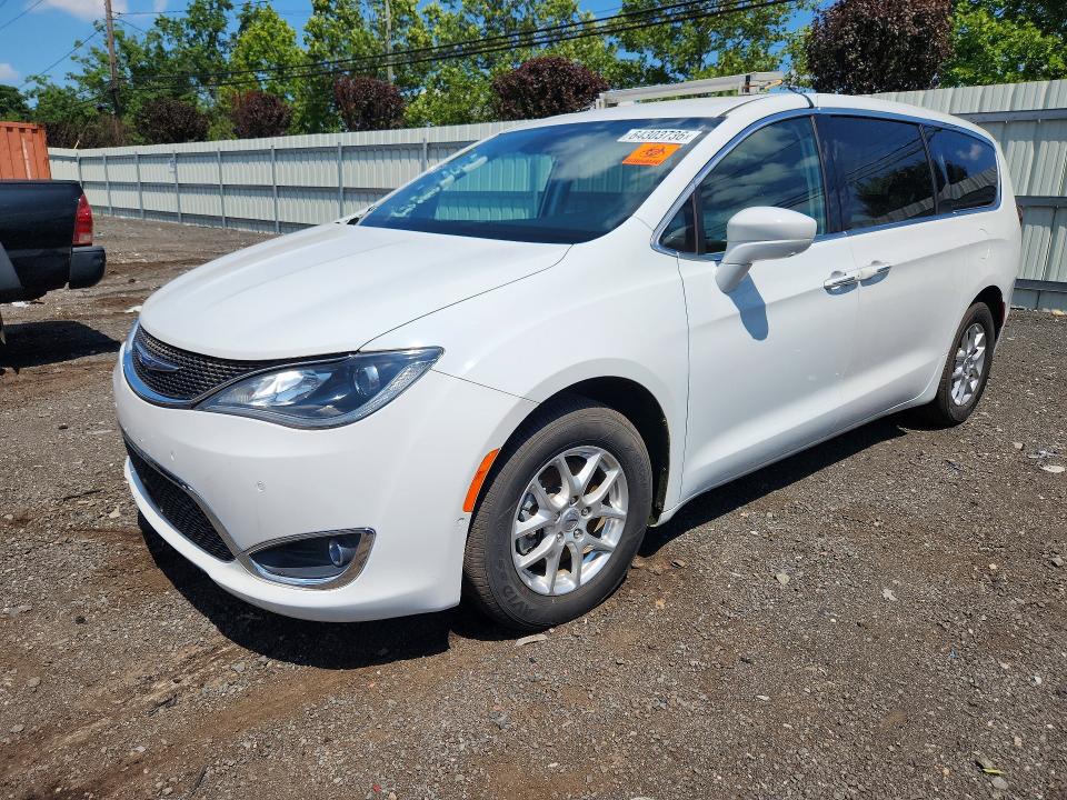 2020 Chrysler Pacifica მანქანა იყიდება აუქციონზე, vin: 2C4RC1FG1LR121719, აუქციონის ნომერი: 64303736