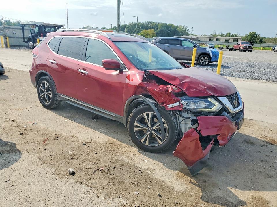 63849066 :رقم المزاد ، 5N1AT2MT7JC808272 vin ، 2018 Nissan Rogue مزاد بيع