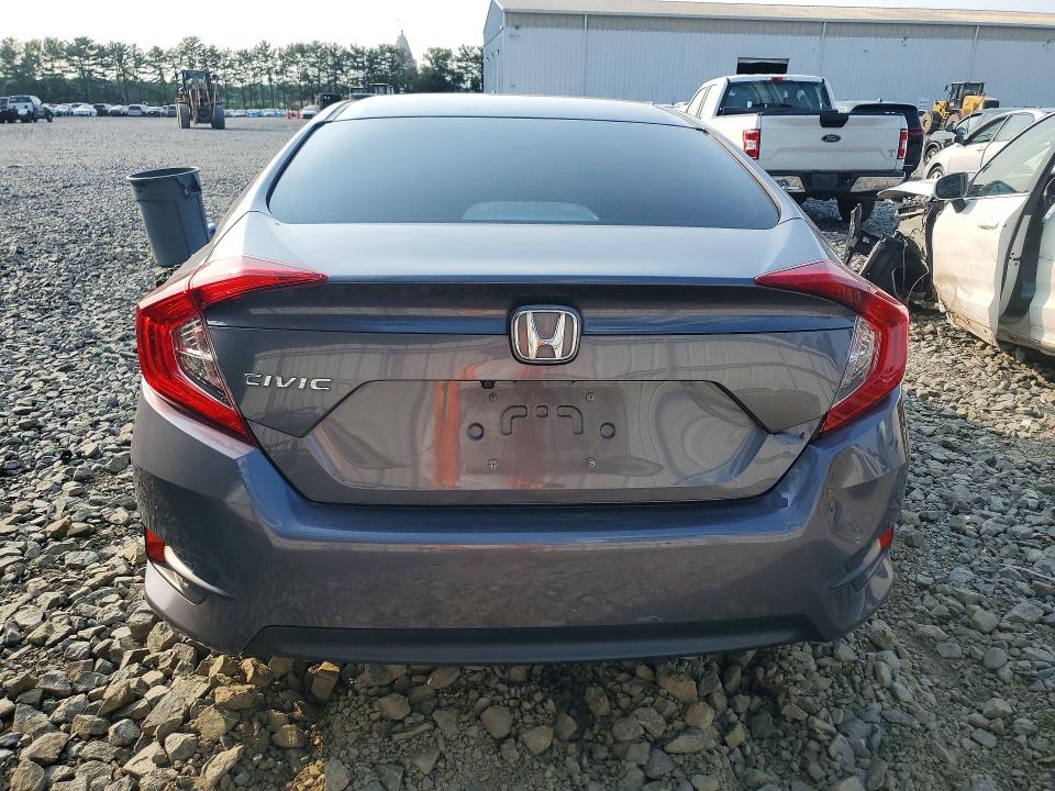 Aukcja sprzedaży 2018 Honda Civic, vin: 2HGFC2F5XJH597110, numer aukcji: 64608406
