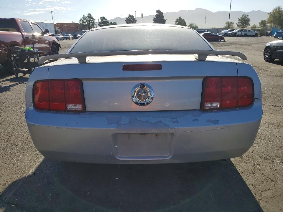 2006 Ford Mustang მანქანა იყიდება აუქციონზე, vin: 1ZVFT80N565192827, აუქციონის ნომერი: 66626766