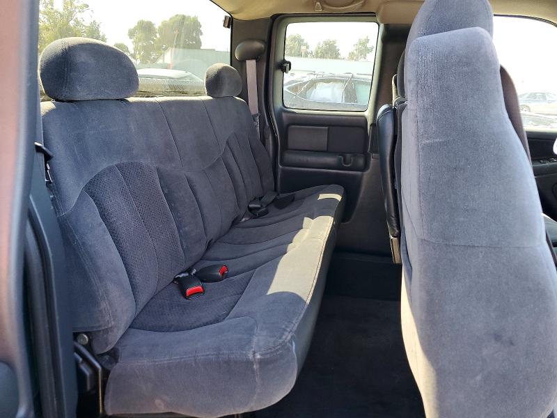 66008316 :رقم المزاد ، 2GCEC19T921204013 vin ، 2002 Chevrolet Silverado مزاد بيع
