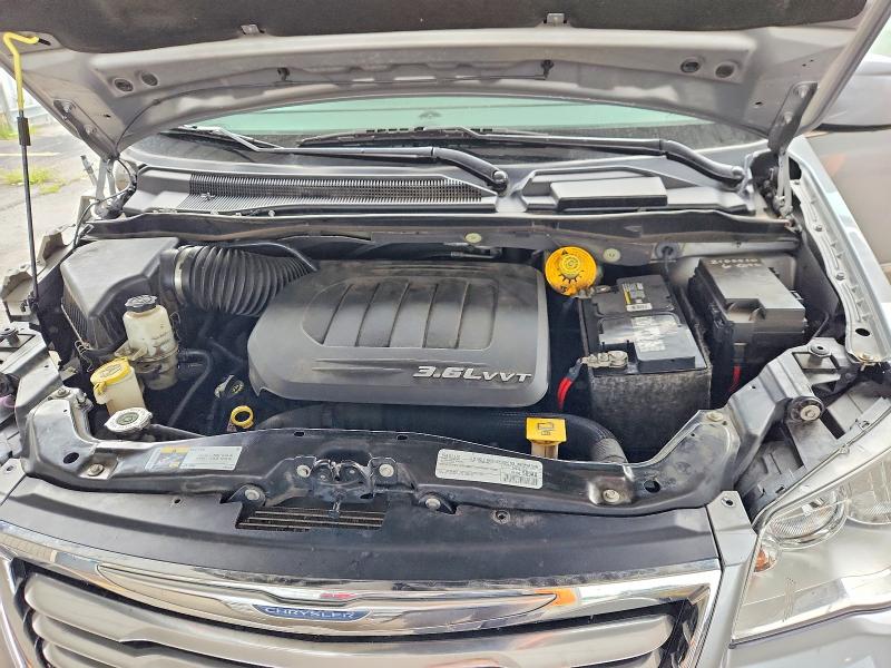 67289806 :رقم المزاد ، 2C4RC1BGXGR206179 vin ، 2016 Chrysler Town & Country مزاد بيع