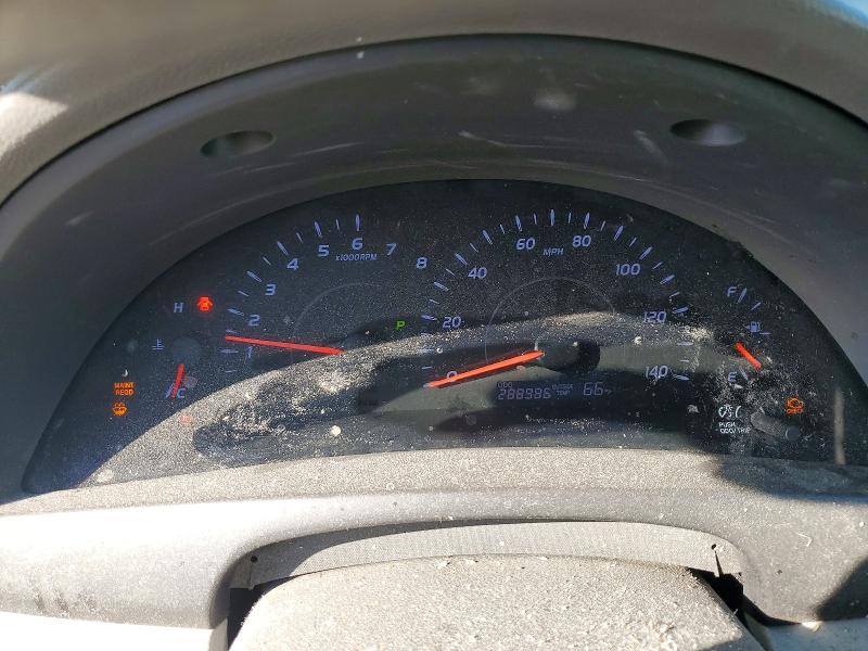 65858576 :رقم المزاد ، 4T1BF3EK1AU087111 vin ، 2010 Toyota Camry مزاد بيع