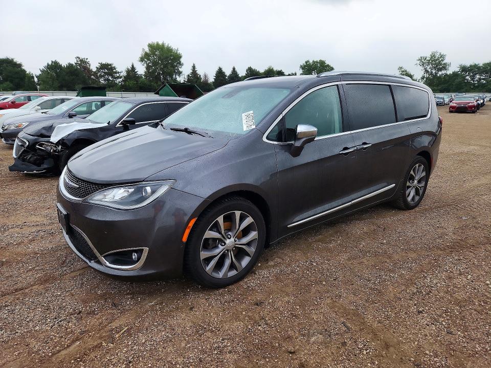Продажа на аукционе авто 2018 Chrysler Pacifica, vin: 2C4RC1GG4JR334014, номер лота: 64970176