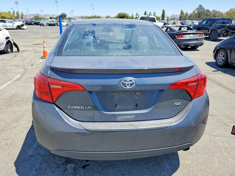 2017 Toyota Corolla მანქანა იყიდება აუქციონზე, vin: 2T1BURHE2HC955756, აუქციონის ნომერი: 64068936