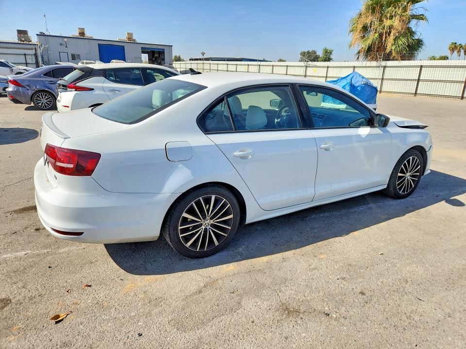 65059116 :رقم المزاد ، 3VWD17AJ5HM386855 vin ، 2017 Volkswagen Jetta مزاد بيع