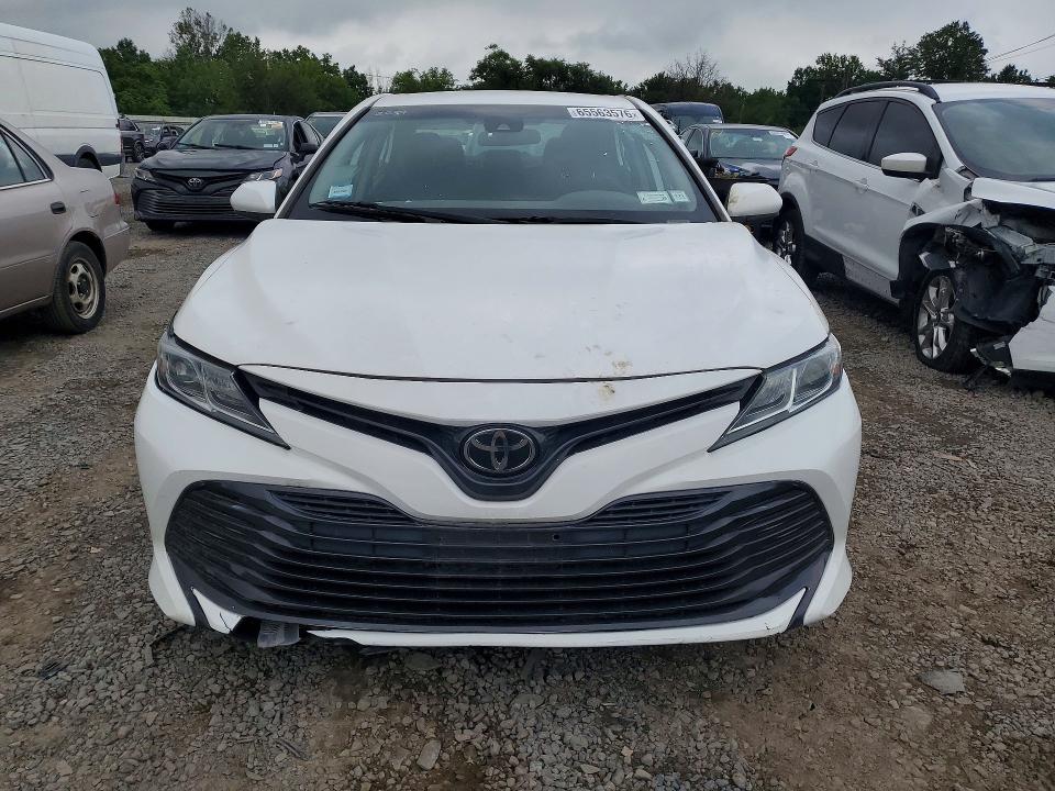 2019 Toyota Camry მანქანა იყიდება აუქციონზე, vin: 4T1B11HK0KU252498, აუქციონის ნომერი: 65563576