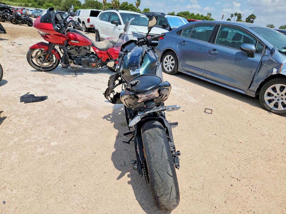 2025 Kawasaki Ex650 მანქანა იყიდება აუქციონზე, vin: ML5EXEP1XSDAG4970, აუქციონის ნომერი: 63761926