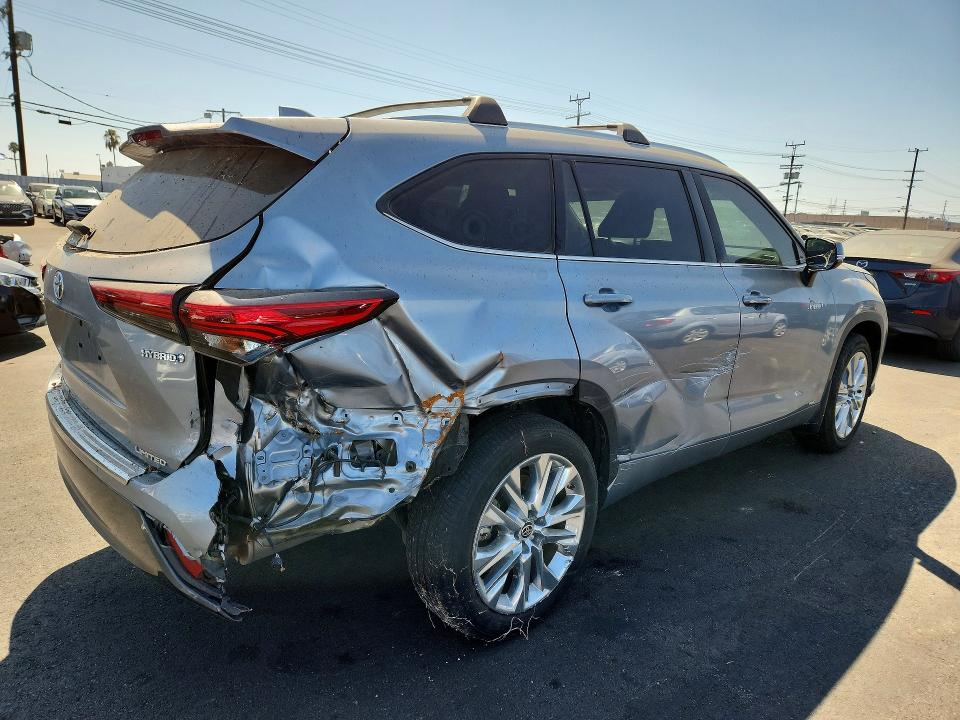 Продажа на аукционе авто 2020 Toyota Highlander Hybrid, vin: 5TDXBRCH9LS011708, номер лота: 64046556