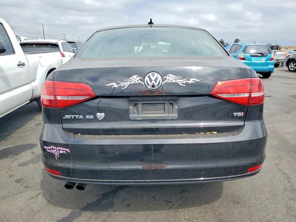 65161616 :رقم المزاد ، 3VWD17AJ3FM268638 vin ، 2015 Volkswagen Jetta مزاد بيع