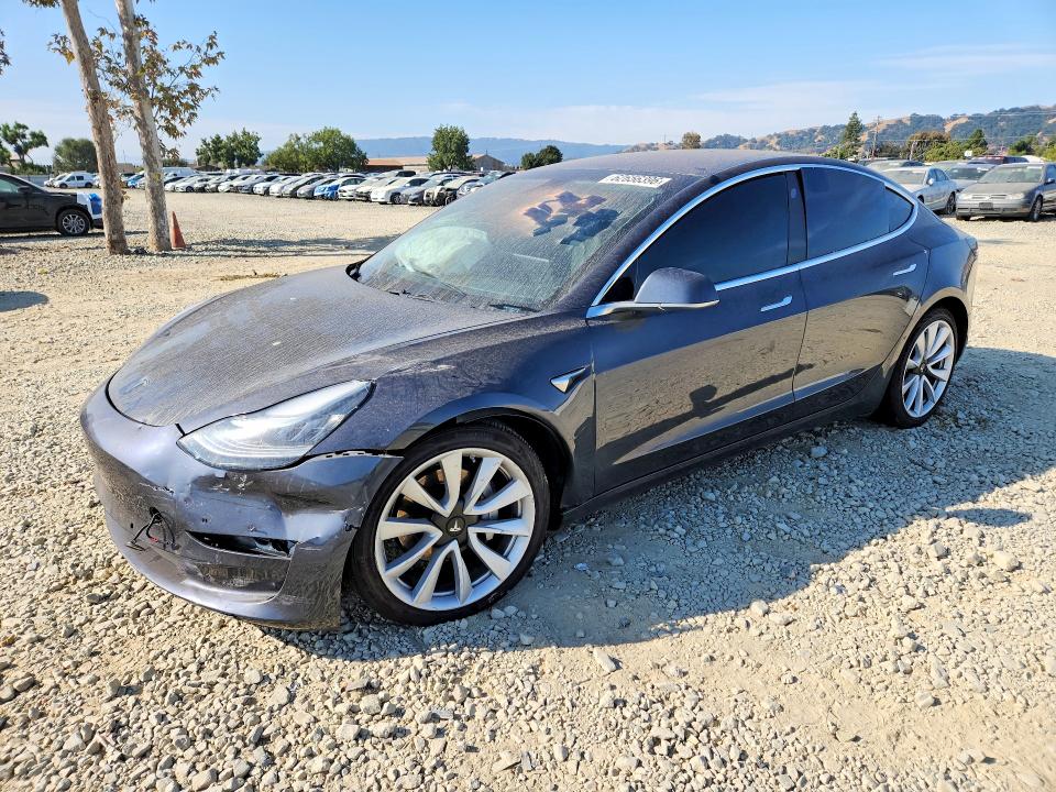 Продаж на аукціоні авто 2018 Tesla Model 3, vin: 5YJ3E1EB9JF185070, номер лоту: 62656396