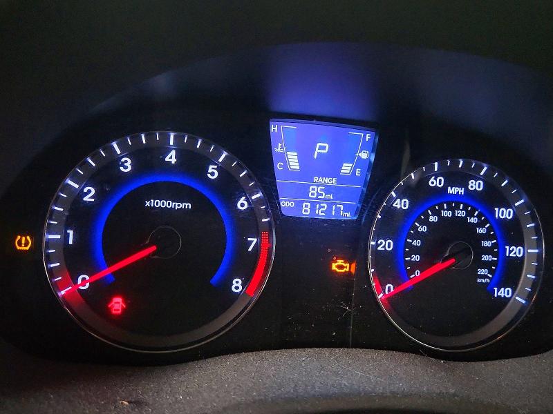 63687796 :رقم المزاد ، KMHCU5AE2CU031493 vin ، 2012 Hyundai Accent مزاد بيع
