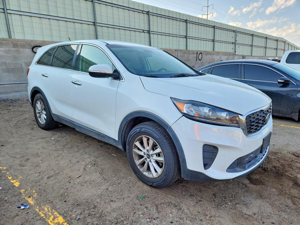 64184106 :رقم المزاد ، 5XYPG4A58KG490194 vin ، 2019 Kia Sorento مزاد بيع