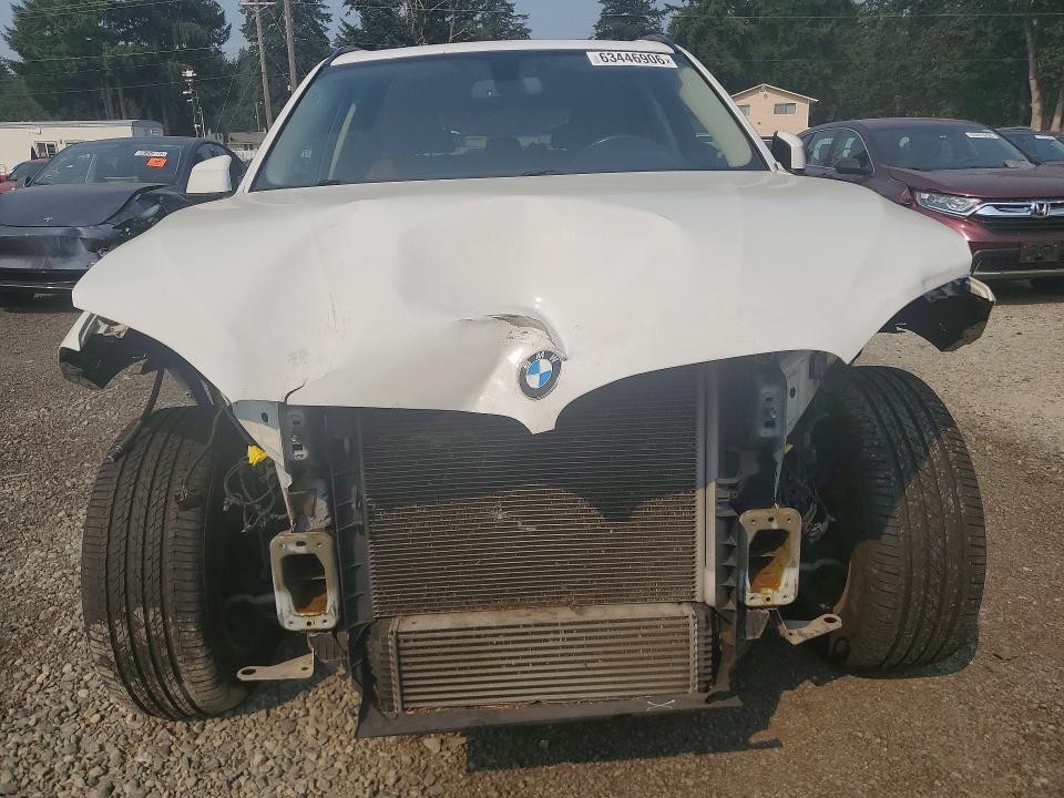 63446906 :رقم المزاد ، 5UXKR0C50F0K52151 vin ، 2015 Bmw X5 مزاد بيع