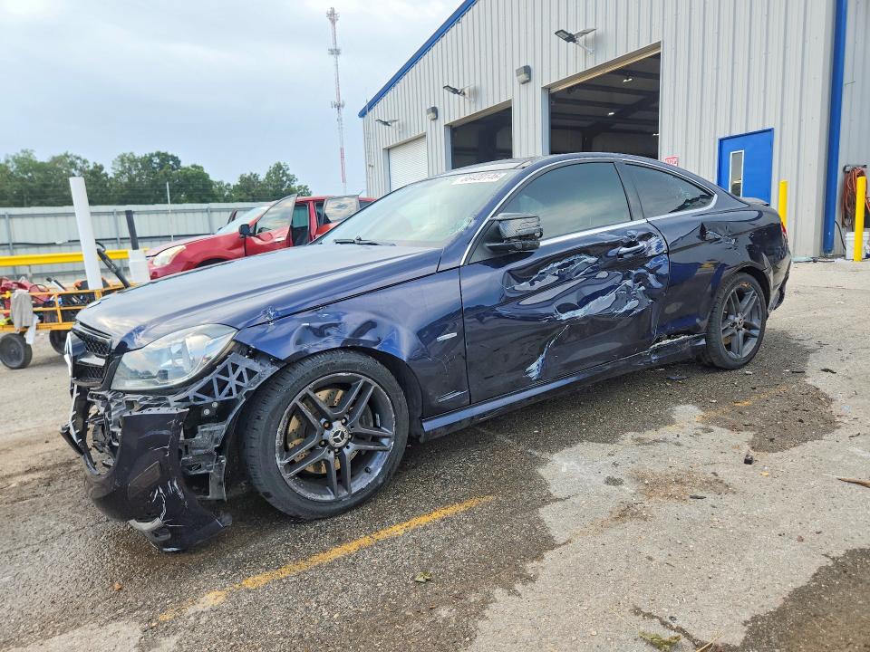 Продаж на аукціоні авто 2012 Mercedes-benz C, vin: WDDGJ5HB4CF726904, номер лоту: 66420146