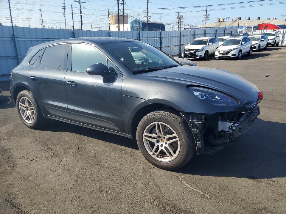 67306356 :رقم المزاد ، WP1AA2A51LLB01976 vin ، 2020 Porsche Macan مزاد بيع