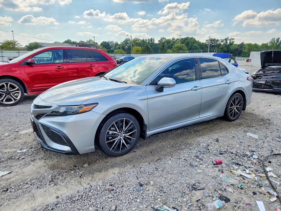 2023 Toyota Camry მანქანა იყიდება აუქციონზე, vin: 4T1G11AK1PU828879, აუქციონის ნომერი: 63873006