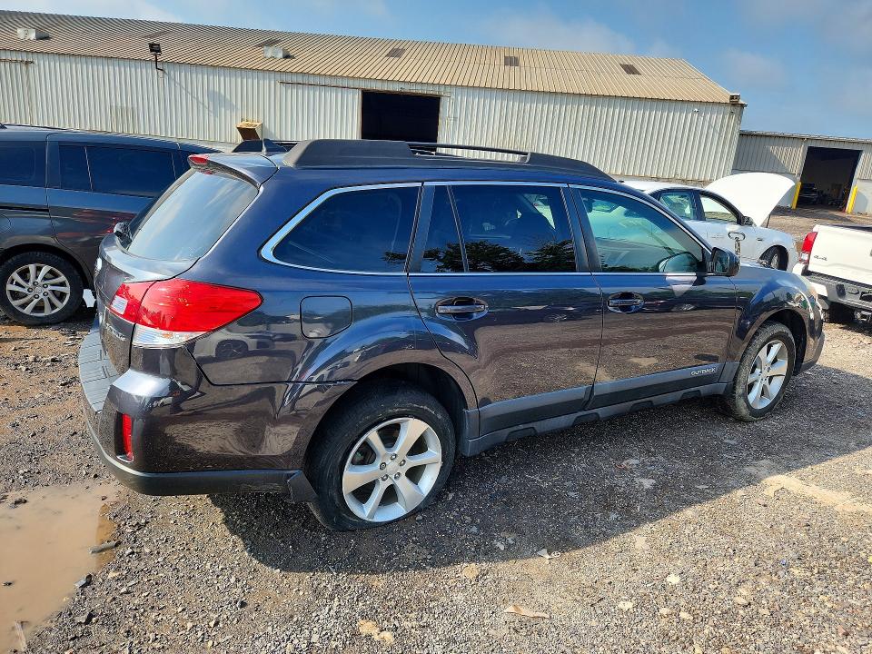2013 Subaru Outback მანქანა იყიდება აუქციონზე, vin: 4S4BRCKC2D3295626, აუქციონის ნომერი: 63706616