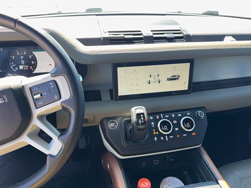 Продажа на аукционе авто 2023 Land Rover Defender, vin: SALEJEEX8P2234688, номер лота: 65828006