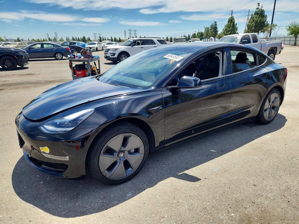 65649696 :رقم المزاد ، 5YJ3E1EB4NF135053 vin ، 2022 Tesla Model 3 مزاد بيع