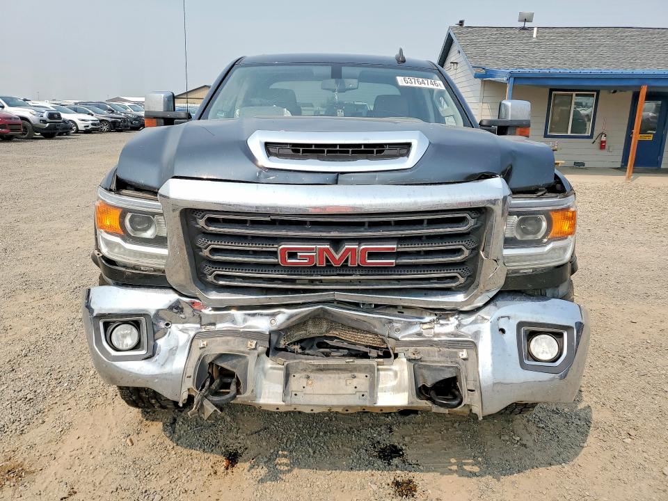 63764746 :رقم المزاد ، 1GT42VCY5KF236749 vin ، 2019 Gmc Sierra مزاد بيع