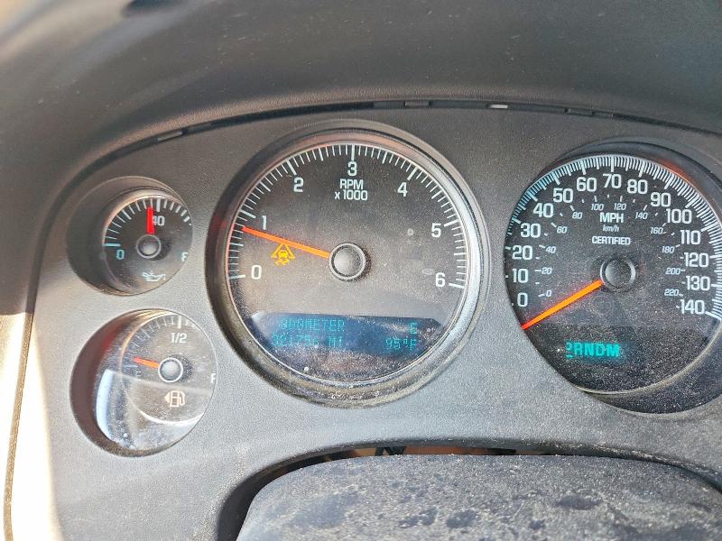64303576 :رقم المزاد ، 1GNLC2E05BR372187 vin ، 2011 Chevrolet Tahoe مزاد بيع