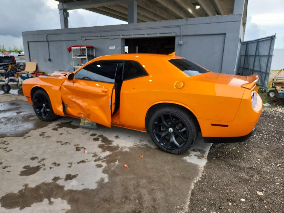 2018 Dodge Challenger მანქანა იყიდება აუქციონზე, vin: 2C3CDZBT1JH251852, აუქციონის ნომერი: 63936986