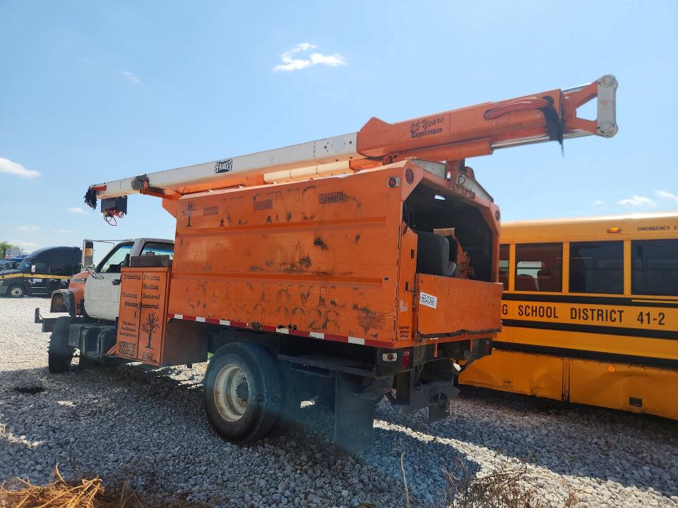 66542486 :رقم المزاد ، 1GDL7H1D5YJ504649 vin ، 2000 Gmc C7 مزاد بيع
