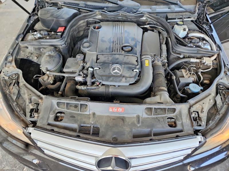 Продажа на аукционе авто 2013 Mercedes-benz C, vin: WDDGF4HB0DR242790, номер лота: 66455876