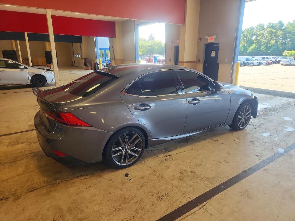 65149826 :رقم المزاد ، JTHC81D21K5036095 vin ، 2019 Lexus Is مزاد بيع