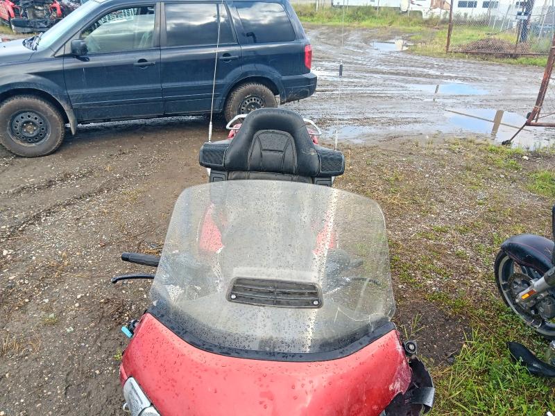 66263226 :رقم المزاد ، 1HFSC47G6AA901272 vin ، 2010 Honda Gl1800 مزاد بيع