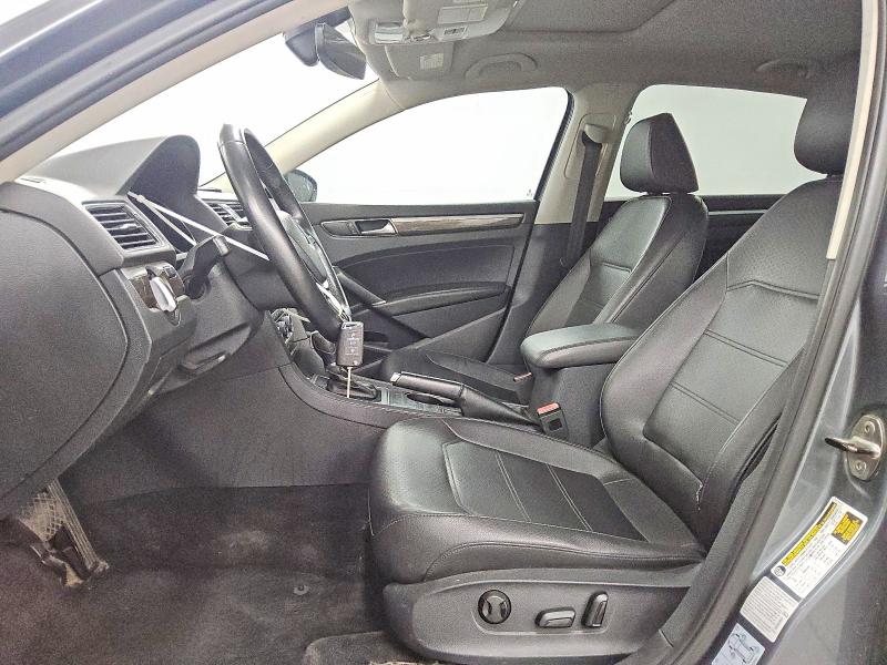 Aukcja sprzedaży 2016 Volkswagen Passat, vin: 1VWBS7A38GC049876, numer aukcji: 61447186
