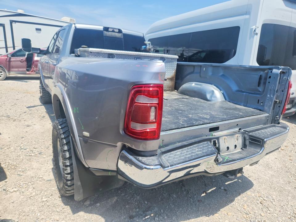 64046536 :رقم المزاد ، 3C63RRJL7NG293793 vin ، 2022 Ram 3500 مزاد بيع