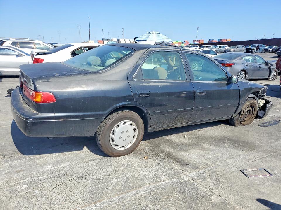2000 Toyota Camry მანქანა იყიდება აუქციონზე, vin: 4T1BG22K3YU946382, აუქციონის ნომერი: 63525856