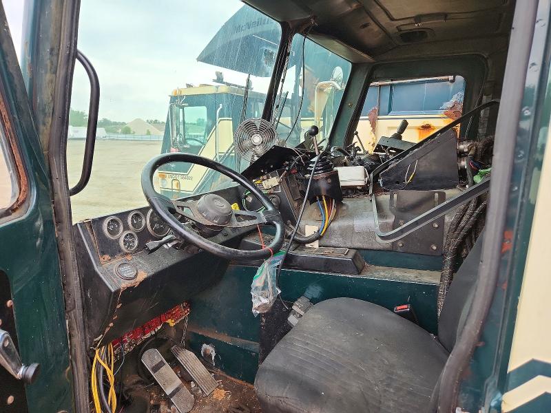 63278566 :رقم المزاد ، 1M2AC08CX7M014450 vin ، 2007 Mack Le613 مزاد بيع