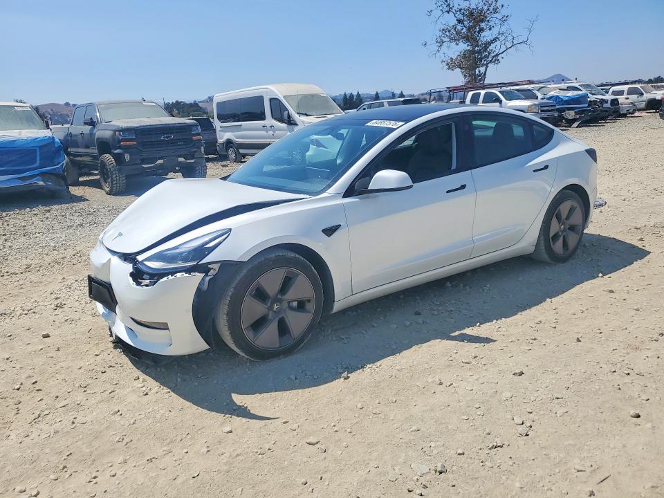 64857576 :رقم المزاد ، 5YJ3E1EA9MF998050 vin ، 2021 Tesla Model 3 مزاد بيع