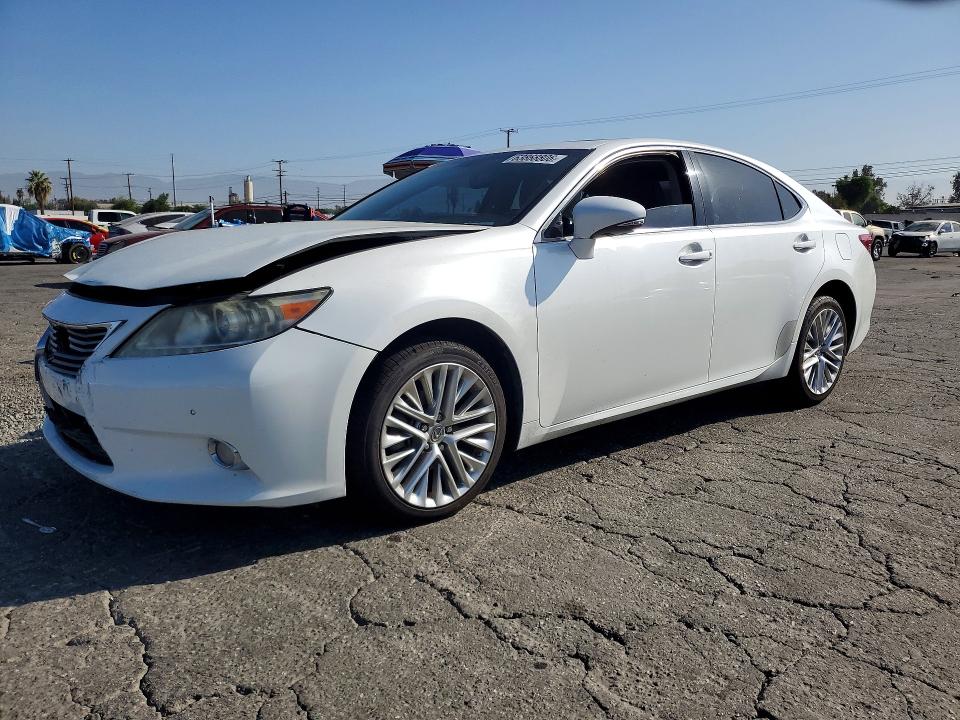 63868806 :رقم المزاد ، JTHBK1GG3D2043509 vin ، 2013 Lexus Es مزاد بيع