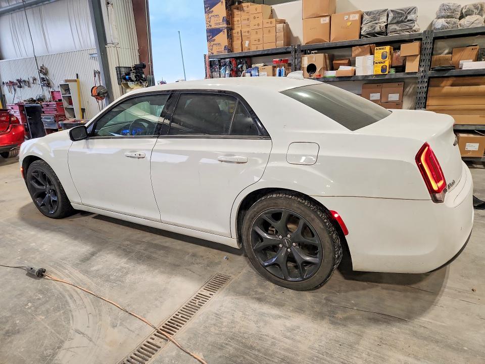 Aukcja sprzedaży 2021 Chrysler 300, vin: 2C3CCABG3MH598899, numer aukcji: 64335266