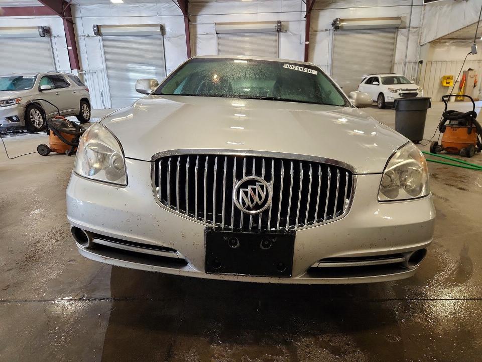 63794916 :رقم المزاد ، 1G4HC5EM2BU117914 vin ، 2011 Buick Lucerne مزاد بيع