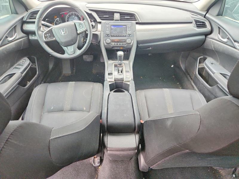 64692556 :رقم المزاد ، 19XFC2F51JE029953 vin ، 2018 Honda Civic مزاد بيع