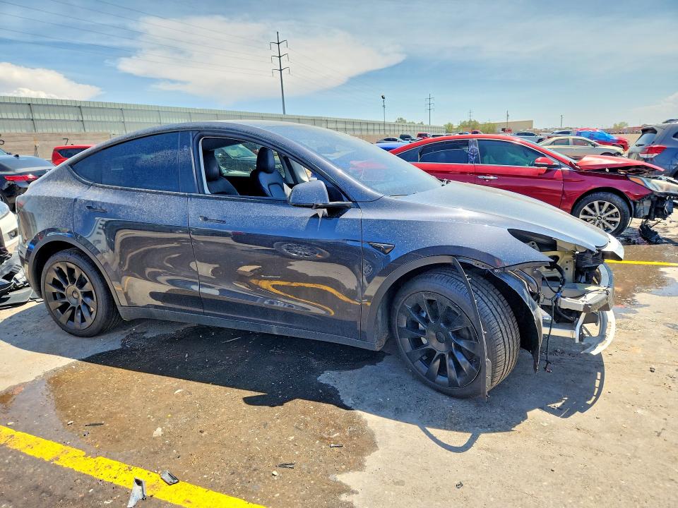 63229996 :رقم المزاد ، 7SAYGDEE9RF065490 vin ، 2024 Tesla Model Y مزاد بيع