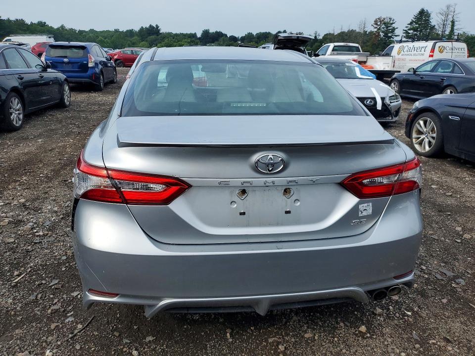 Продажа на аукционе авто 2018 Toyota Camry, vin: 4T1B11HK3JU132371, номер лота: 64251306