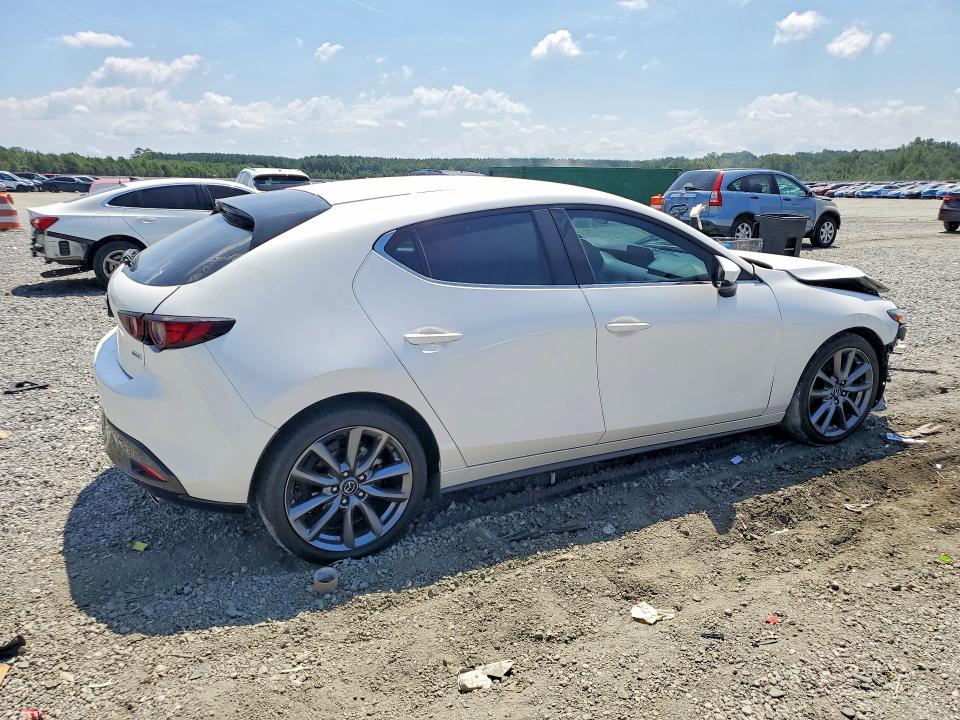 Продаж на аукціоні авто 2019 Mazda 3, vin: JM1BPALM8K1108923, номер лоту: 64640156