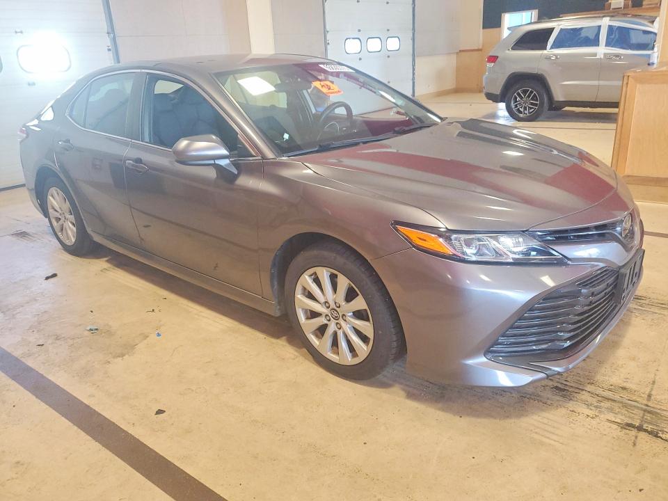 Продажа на аукционе авто 2019 Toyota Camry, vin: 4T1B11HK1KU680399, номер лота: 65830376