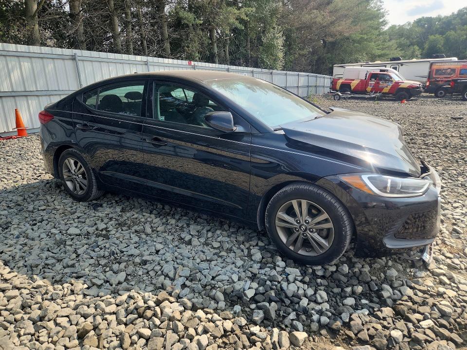 65313456 :رقم المزاد ، 5NPD84LF3JH285699 vin ، 2018 Hyundai Elantra مزاد بيع