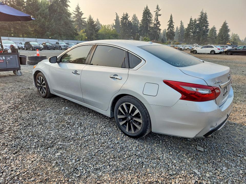 Продажа на аукционе авто 2018 Nissan Altima, vin: 1N4AL3AP5JC271439, номер лота: 63249406