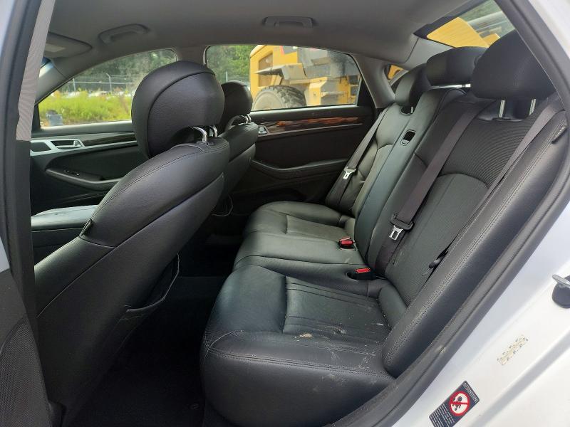 Продажа на аукционе авто 2015 Hyundai Genesis, vin: KMHGN4JE6FU054644, номер лота: 67100686