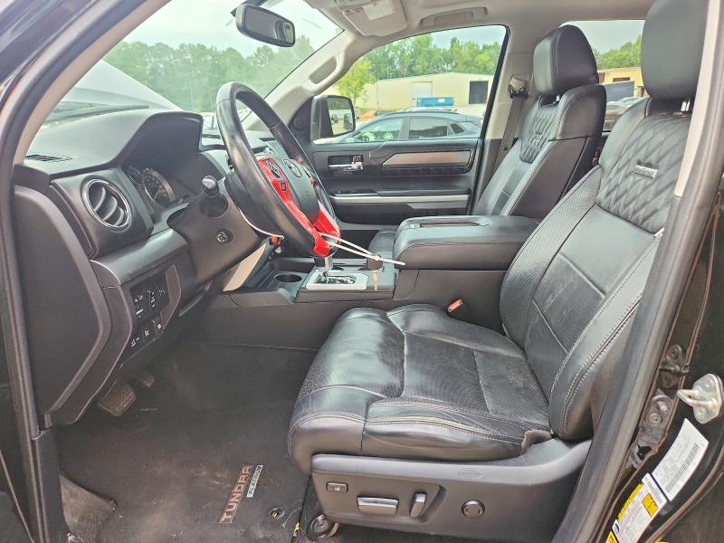 65716486 :رقم المزاد ، 5TFAY5F10HX602670 vin ، 2017 Toyota Tundra Platinum مزاد بيع